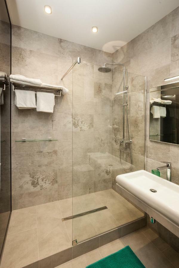 Odss Suites Odessa Extérieur photo